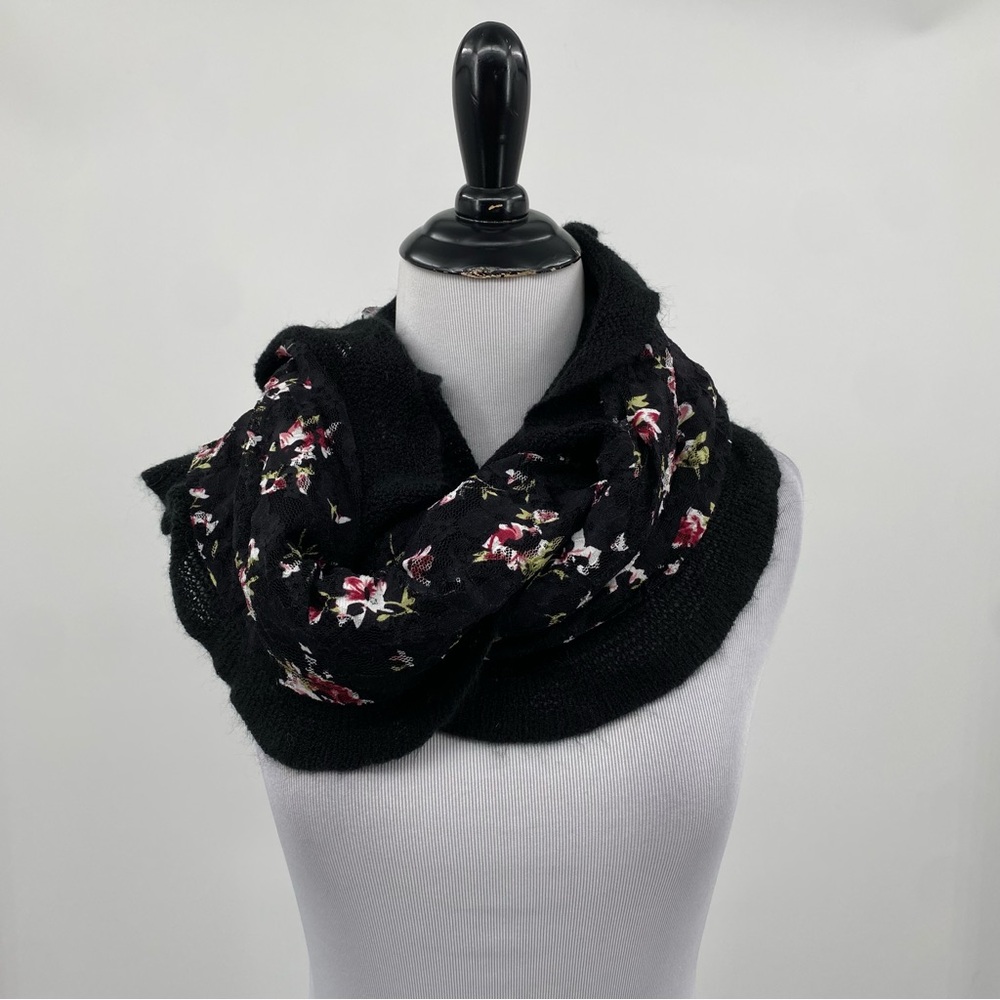 Joe Boxer Scarf Womens OSFM‎ Black Floral Knit Fringe Y2K Whimsygoth Neck Wrap